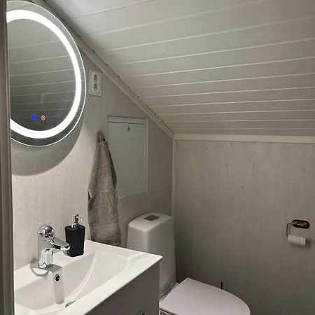 Det Lille Huset Pa Storgata - Hybel Apartmán *